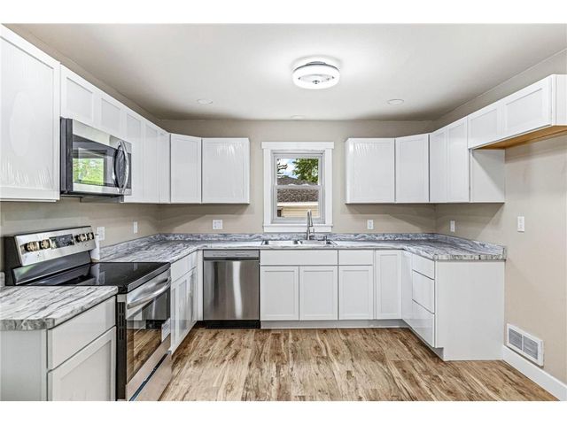 3161 Venus Avenue, Eau Claire, WI 54703