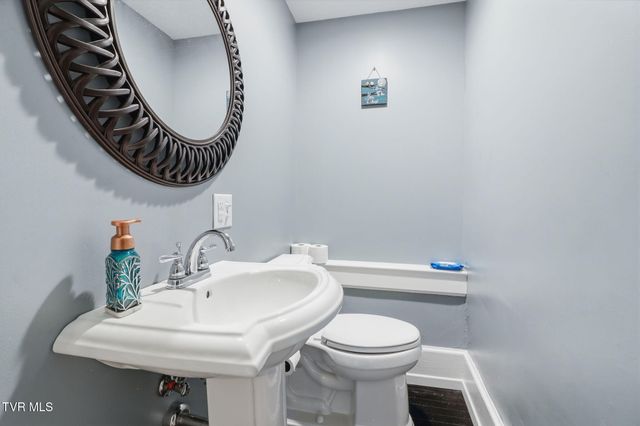 809 Yadkin Street, Kingsport, TN 37660