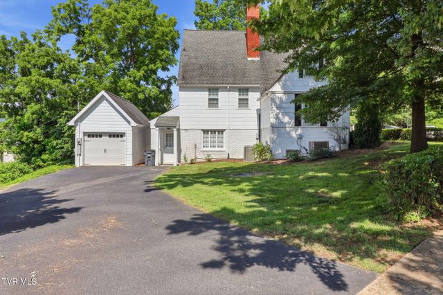 809 Yadkin Street, Kingsport, TN 37660