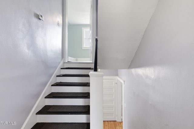 809 Yadkin Street, Kingsport, TN 37660