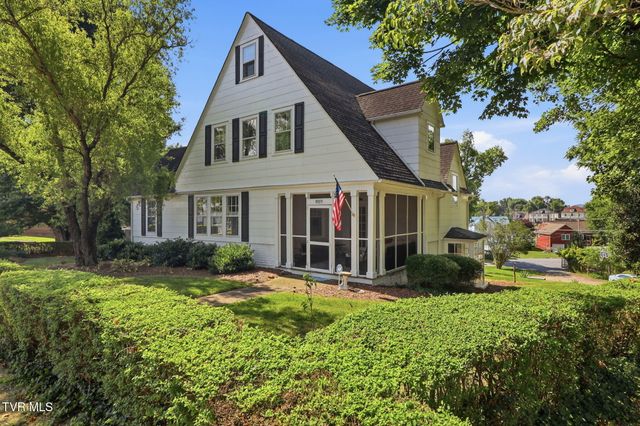 809 Yadkin Street, Kingsport, TN 37660