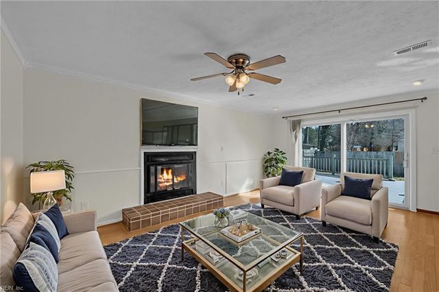 9 Overlook CT, Hampton, VA 23669