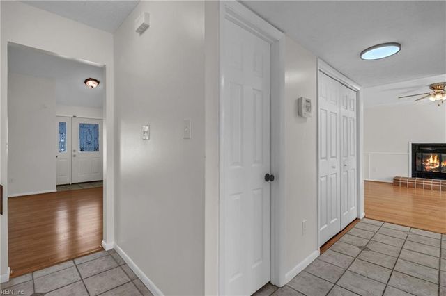 9 Overlook CT, Hampton, VA 23669