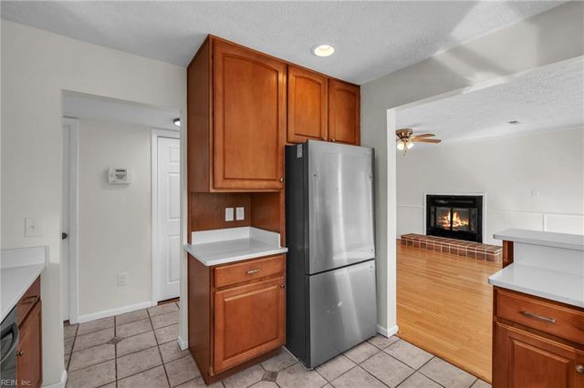 9 Overlook CT, Hampton, VA 23669