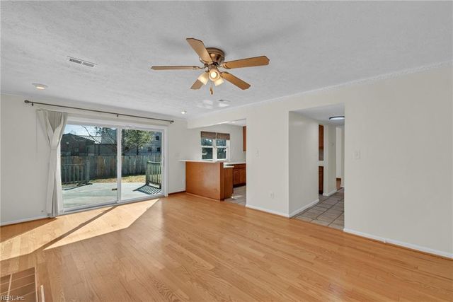 9 Overlook CT, Hampton, VA 23669