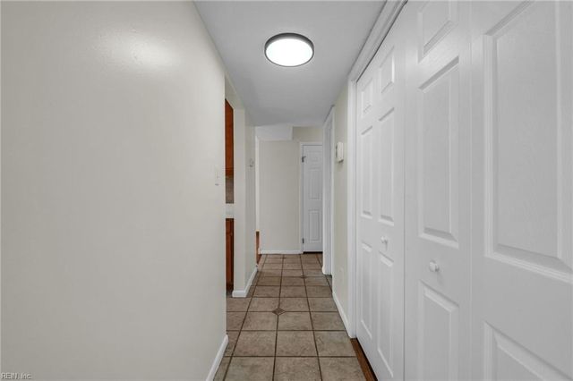 9 Overlook CT, Hampton, VA 23669