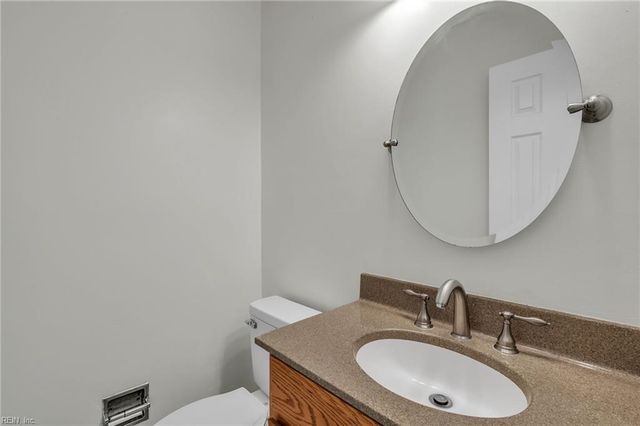 9 Overlook CT, Hampton, VA 23669