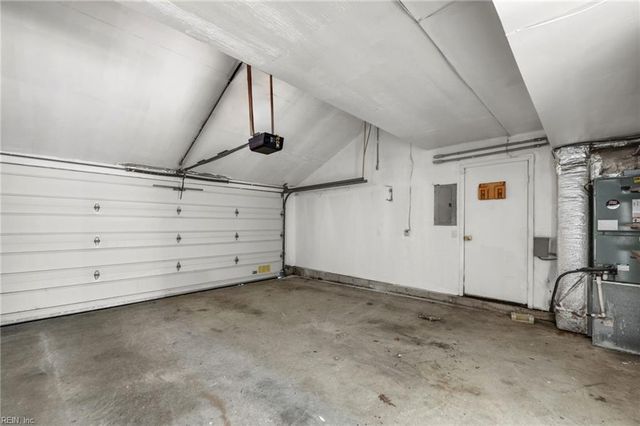 9 Overlook CT, Hampton, VA 23669