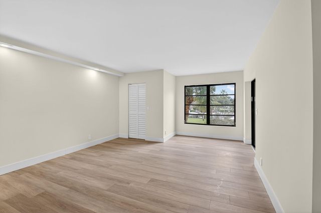 14475 Strathmore Lane 305, Delray Beach, FL 33446