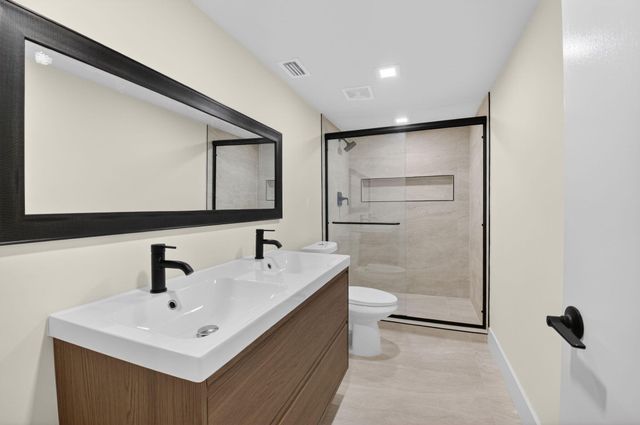 14475 Strathmore Lane 305, Delray Beach, FL 33446