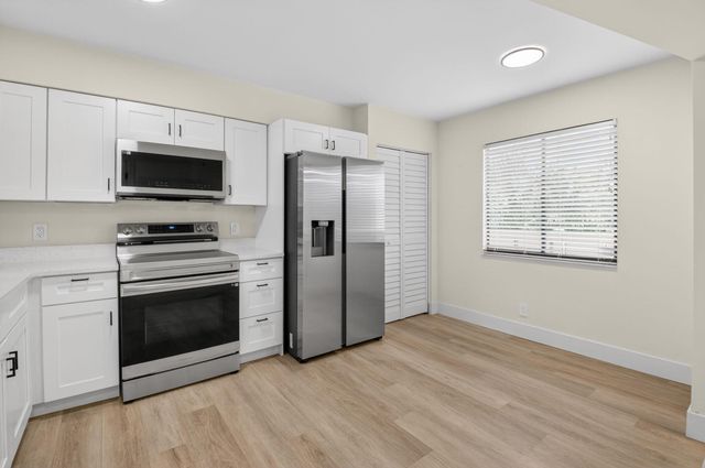 14475 Strathmore Lane 305, Delray Beach, FL 33446