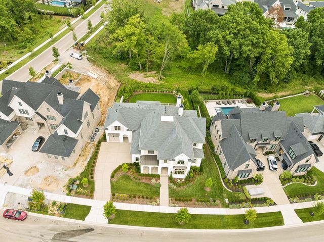 9314 Double Run Ct, College Grove, TN 37046