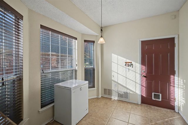 9040 Tyne Trail, Fort Worth, TX 76118