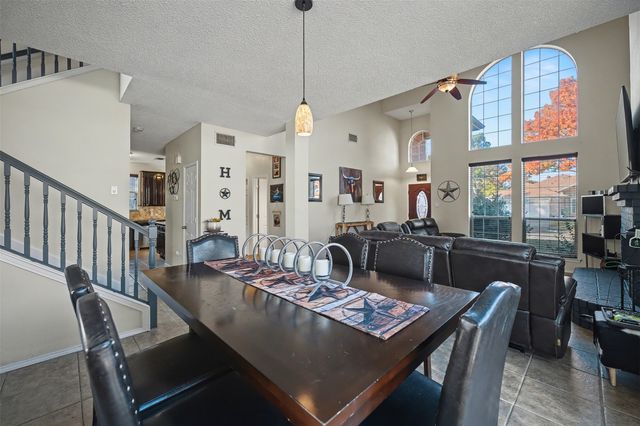 9040 Tyne Trail, Fort Worth, TX 76118