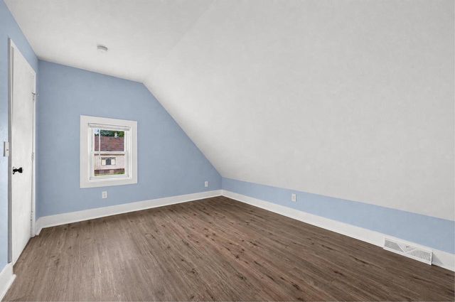 216 W Center STREET, Milwaukee, WI 53212