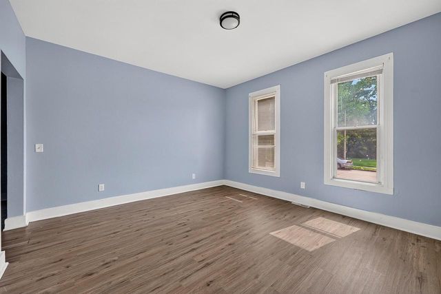 216 W Center STREET, Milwaukee, WI 53212