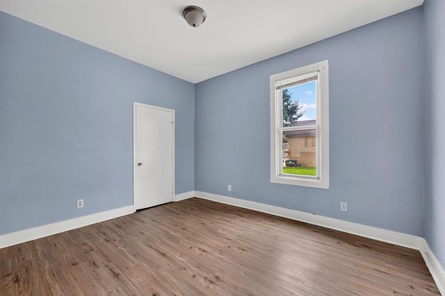 216 W Center STREET, Milwaukee, WI 53212