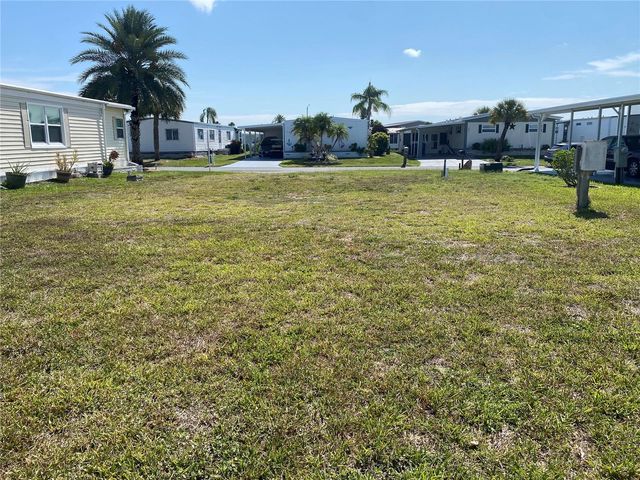 530 PARKWOOD AVENUE, North Port, FL 34287