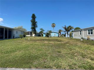 530 PARKWOOD AVENUE, North Port, FL 34287