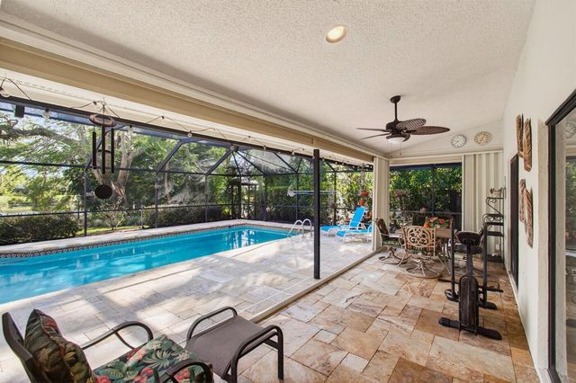 2036 Amesbury Circle, Wellington, FL 33414