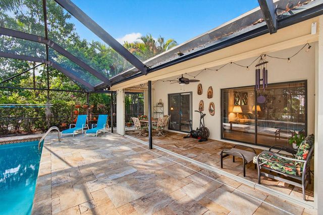 2036 Amesbury Circle, Wellington, FL 33414