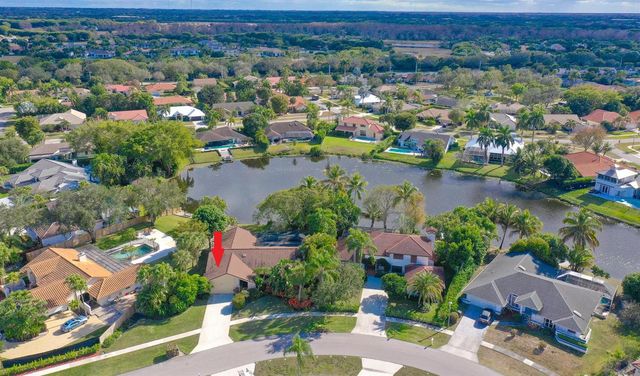 2036 Amesbury Circle, Wellington, FL 33414