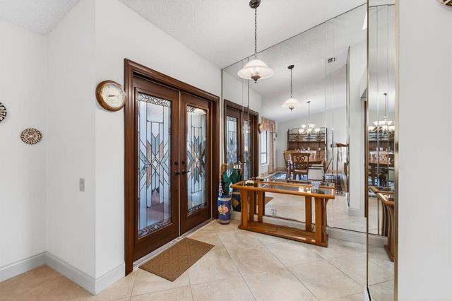 2036 Amesbury Circle, Wellington, FL 33414