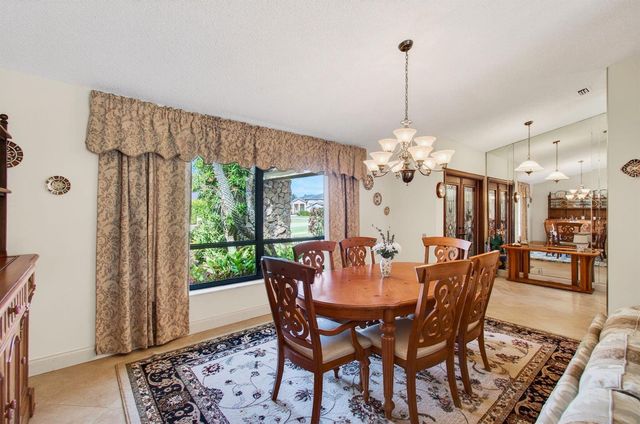 2036 Amesbury Circle, Wellington, FL 33414