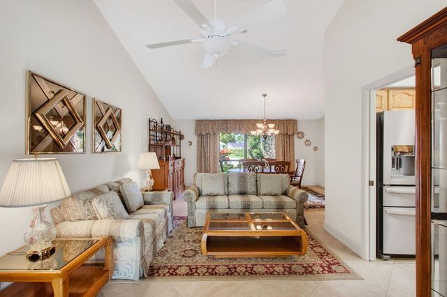 2036 Amesbury Circle, Wellington, FL 33414