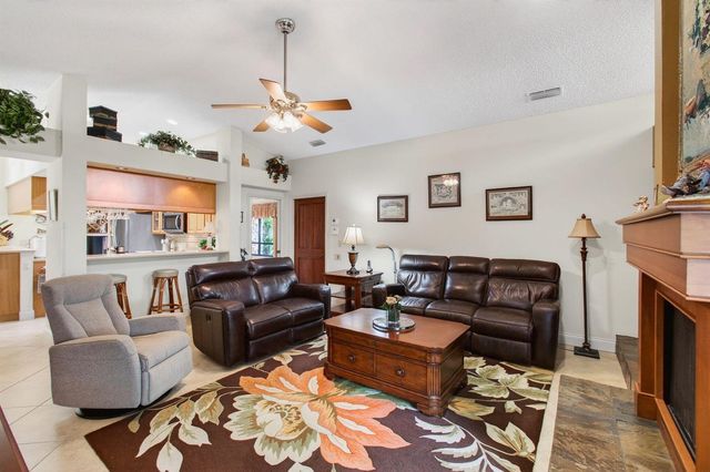2036 Amesbury Circle, Wellington, FL 33414