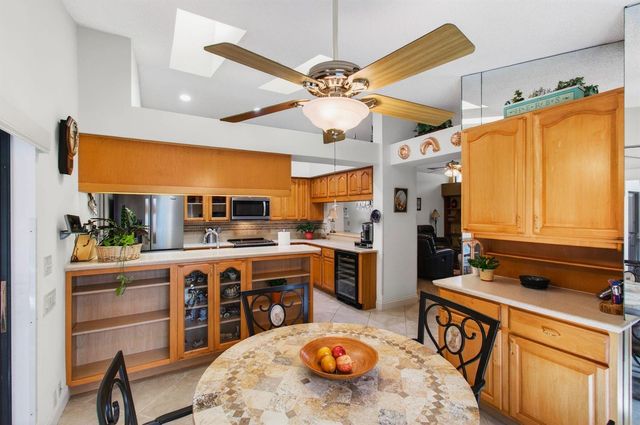 2036 Amesbury Circle, Wellington, FL 33414