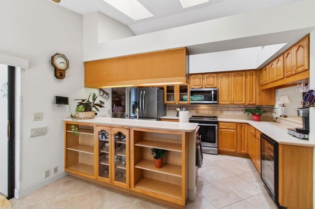 2036 Amesbury Circle, Wellington, FL 33414
