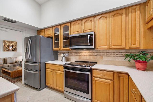 2036 Amesbury Circle, Wellington, FL 33414