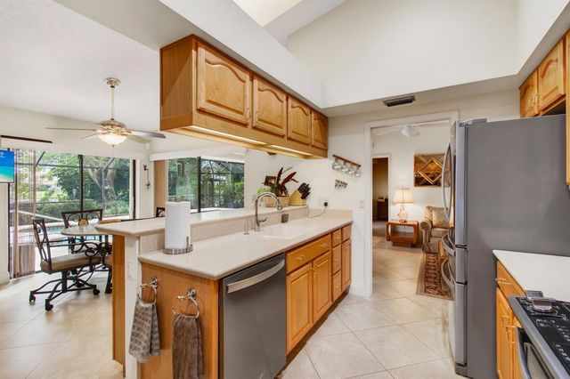 2036 Amesbury Circle, Wellington, FL 33414