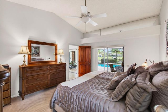 2036 Amesbury Circle, Wellington, FL 33414