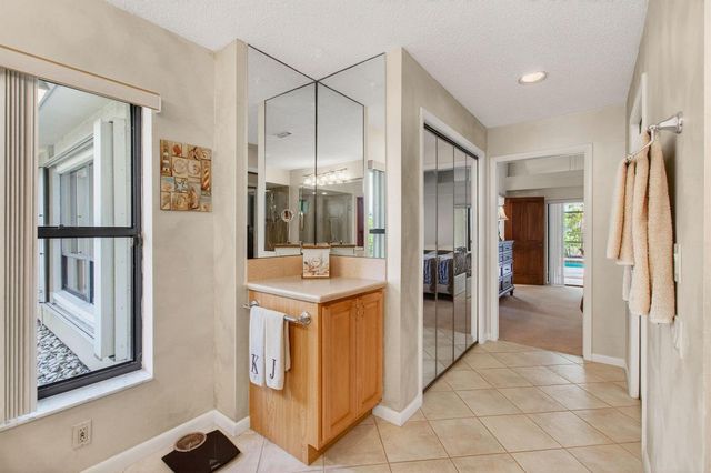 2036 Amesbury Circle, Wellington, FL 33414