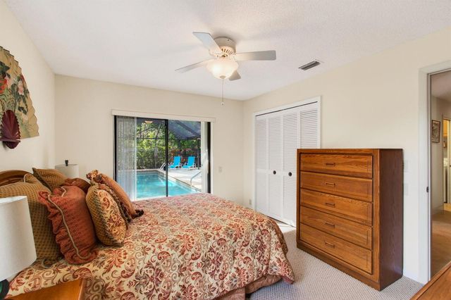 2036 Amesbury Circle, Wellington, FL 33414