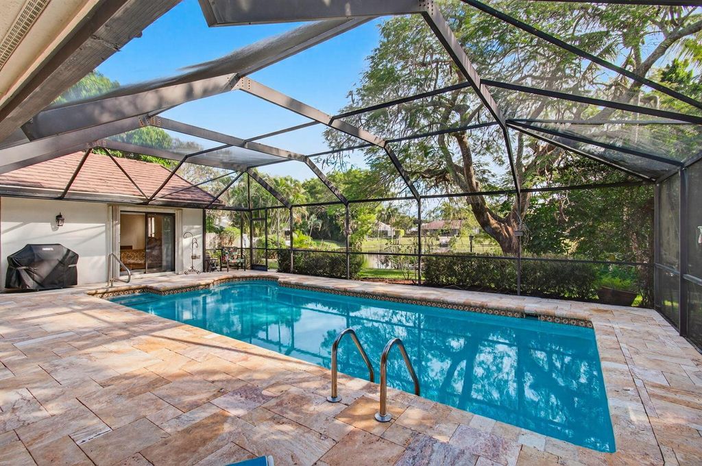 2036 Amesbury Circle, Wellington, FL 33414