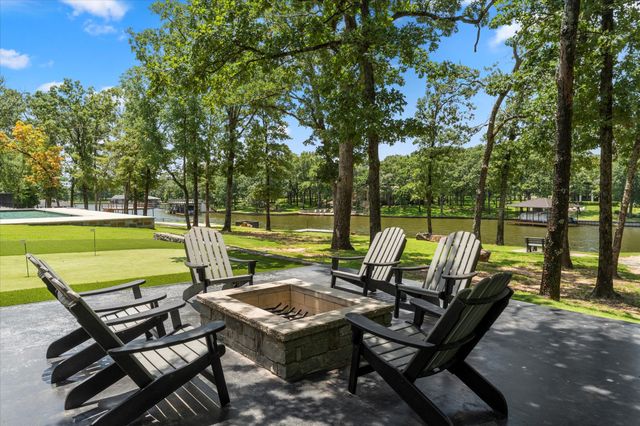 207 Sandpiper Drive, Mabank, TX 75156