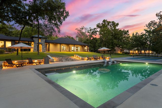 207 Sandpiper Drive, Mabank, TX 75156