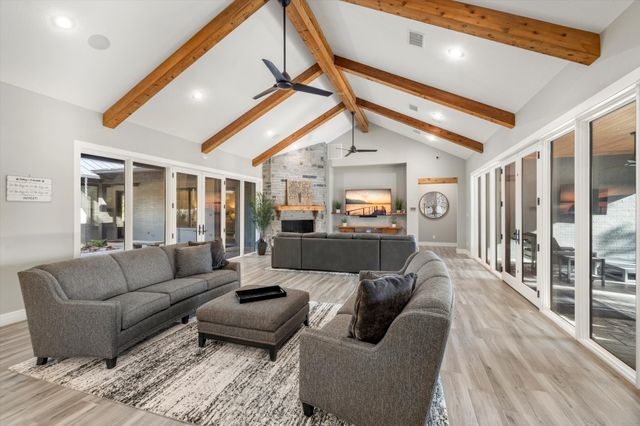 207 Sandpiper Drive, Mabank, TX 75156