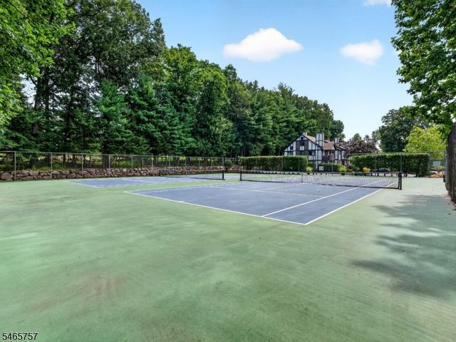 1510 Faulkner Ct, Mahwah Twp., NJ 07430