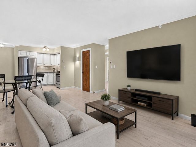 1510 Faulkner Ct, Mahwah Twp., NJ 07430