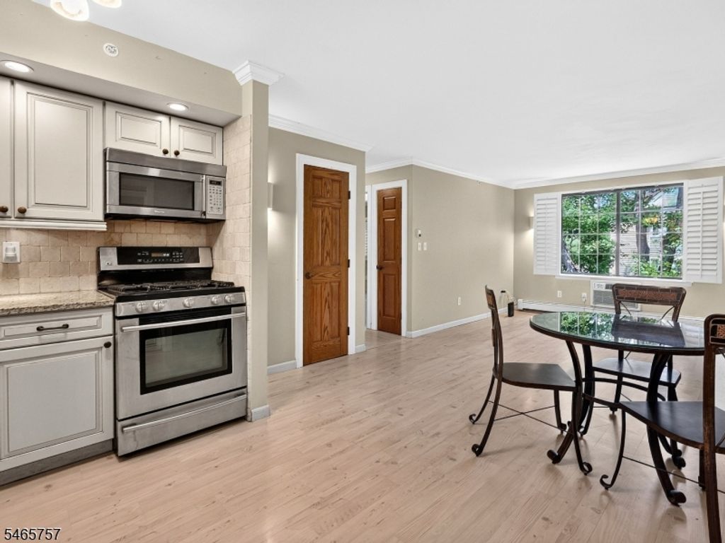 1510 Faulkner Ct, Mahwah Twp., NJ 07430 — exterior