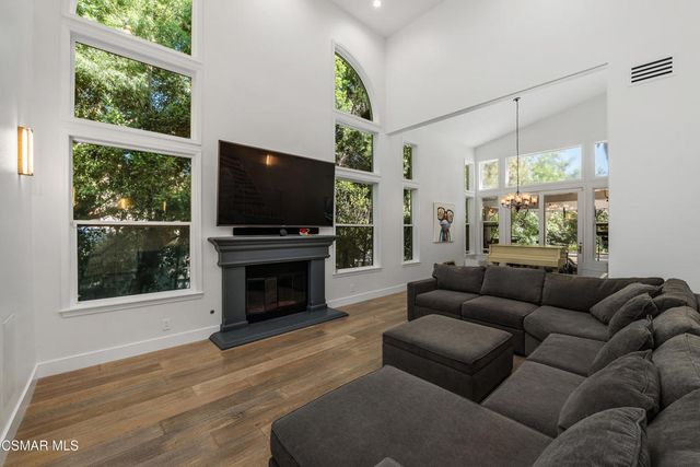 1660 Cross Bridge Place, Thousand Oaks, CA 91362