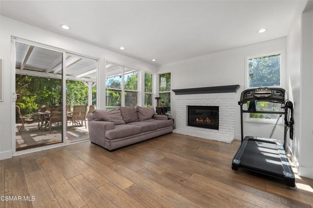 1660 Cross Bridge Place, Thousand Oaks, CA 91362