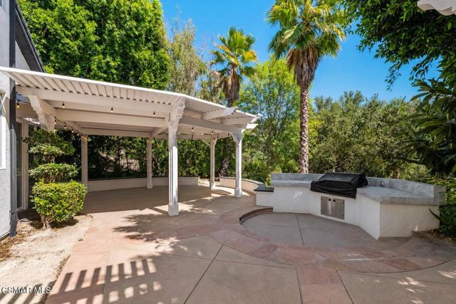 1660 Cross Bridge Place, Thousand Oaks, CA 91362