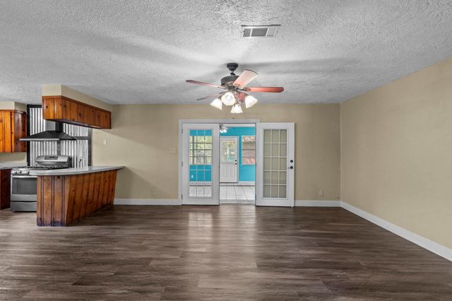 5108 Fm 1765, La Marque, TX 77568