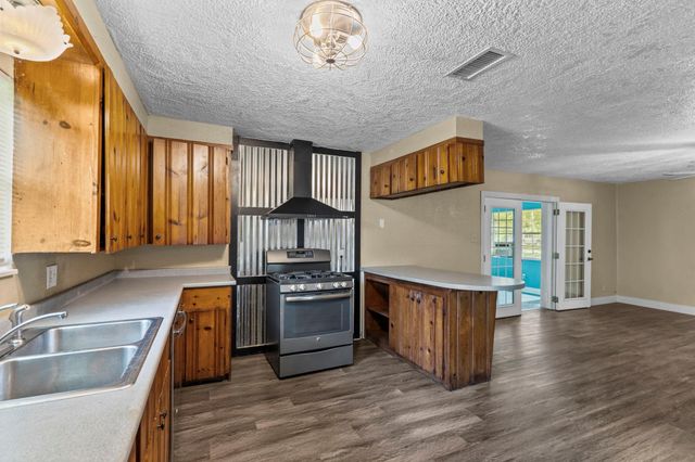 5108 Fm 1765, La Marque, TX 77568