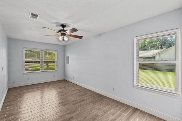 5108 Fm 1765, La Marque, TX 77568